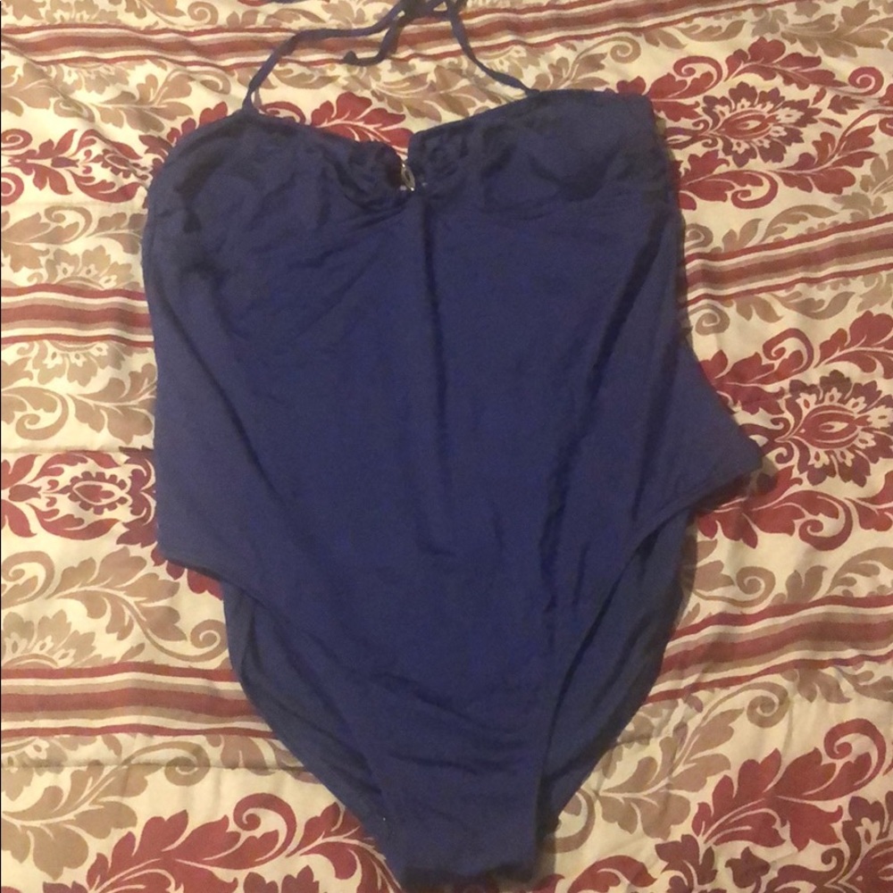 Old Navy One Piece swimsuit